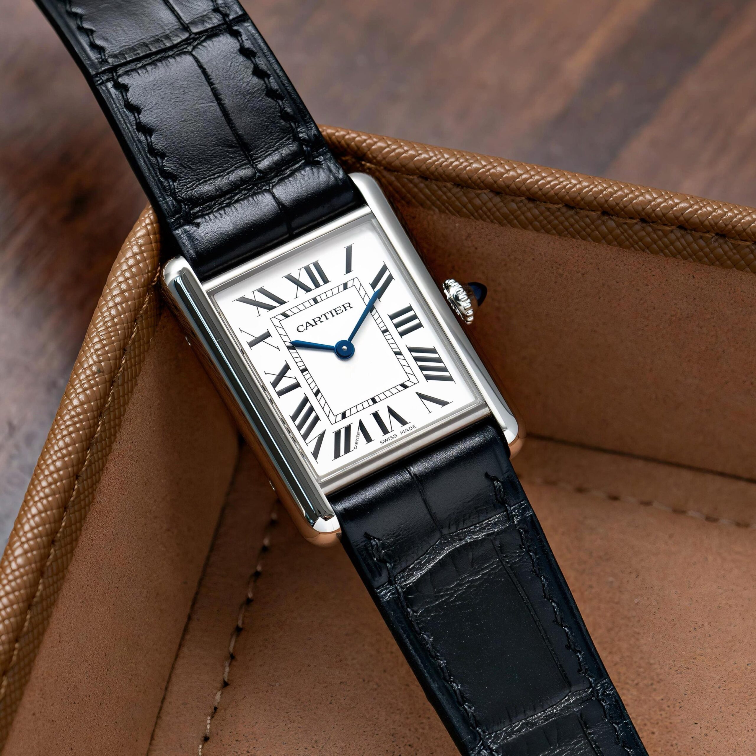 1ad9eb7b-c04d-4ef1-8bcb-2f4e6b81f86f Cartier Leather - Image 1