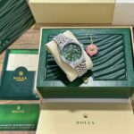 Rolex Oyster Perpetual Datejust Watch - Image 2